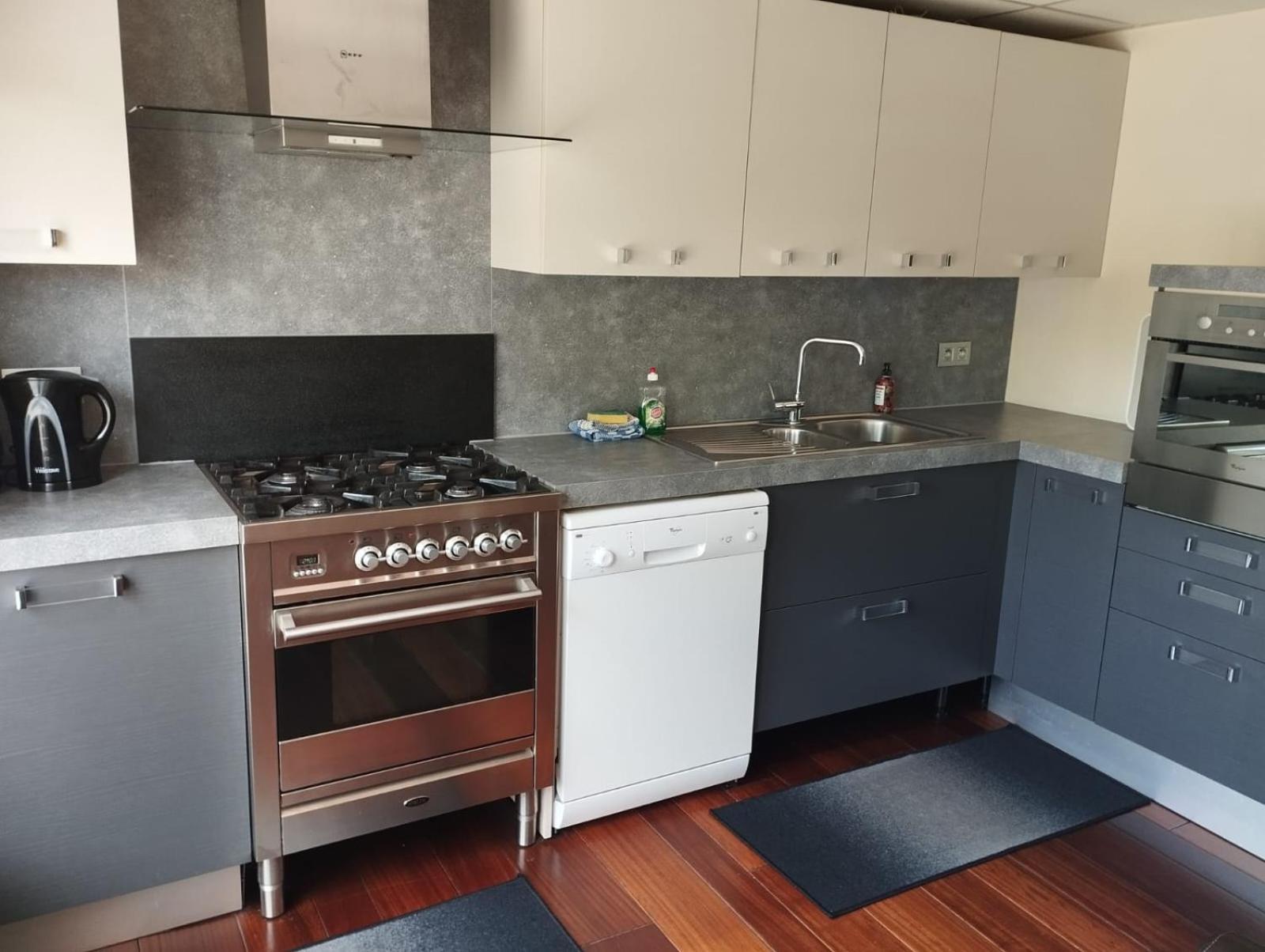 Cosy Corner Apartment ลอมเมล ภายนอก รูปภาพ